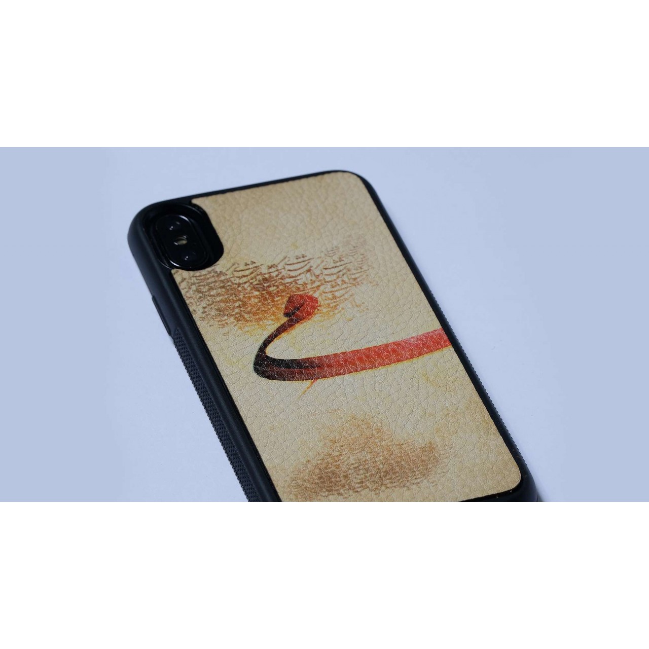 قاب موبایل چرم - طرح مِی قاب موبایل چرم - طرح مِی